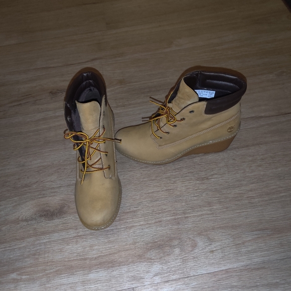 NEW Women's Timberland AMSTON Wedge 6- Inch Boots - Picture 11 of 12